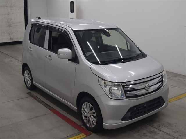 50352 SUZUKI WAGON R MH44S 2015 г. (MIRIVE Osaka)